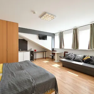 Apart Otel Ford, BRE